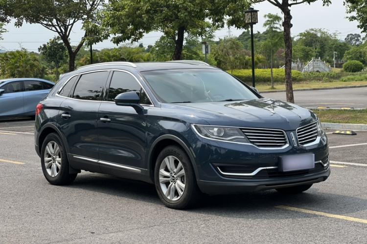 Used Lincoln MKX 2015 2.0T Two-Wheel Drive Deluxe Edition Exterior 4