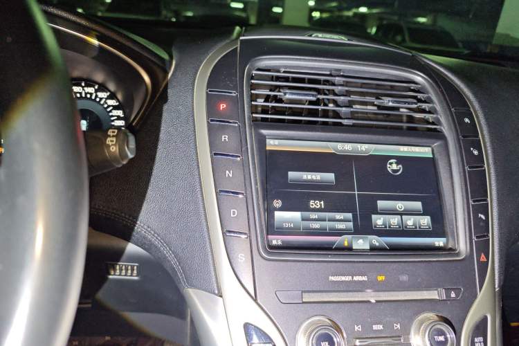 Used Lincoln MKX 2015 2.0T Four-Wheel Drive Luxury Edition Gear Lever