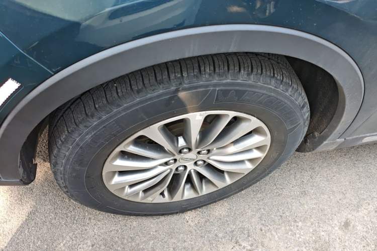 Used Lincoln MKX 2015 2.0T Four-Wheel Drive Luxury Edition Left Front Wheel Hub