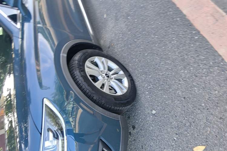 Used Lincoln MKX 2015 2.0T Two-Wheel Drive Deluxe Edition Left Front Wheel Hub