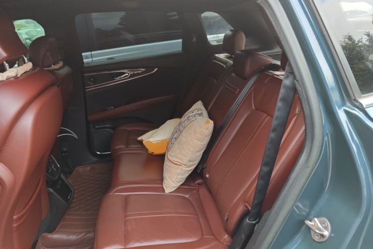 Used Lincoln MKX 2015 2.7T Four-Wheel-Drive Presidential Series Left Rear Seat