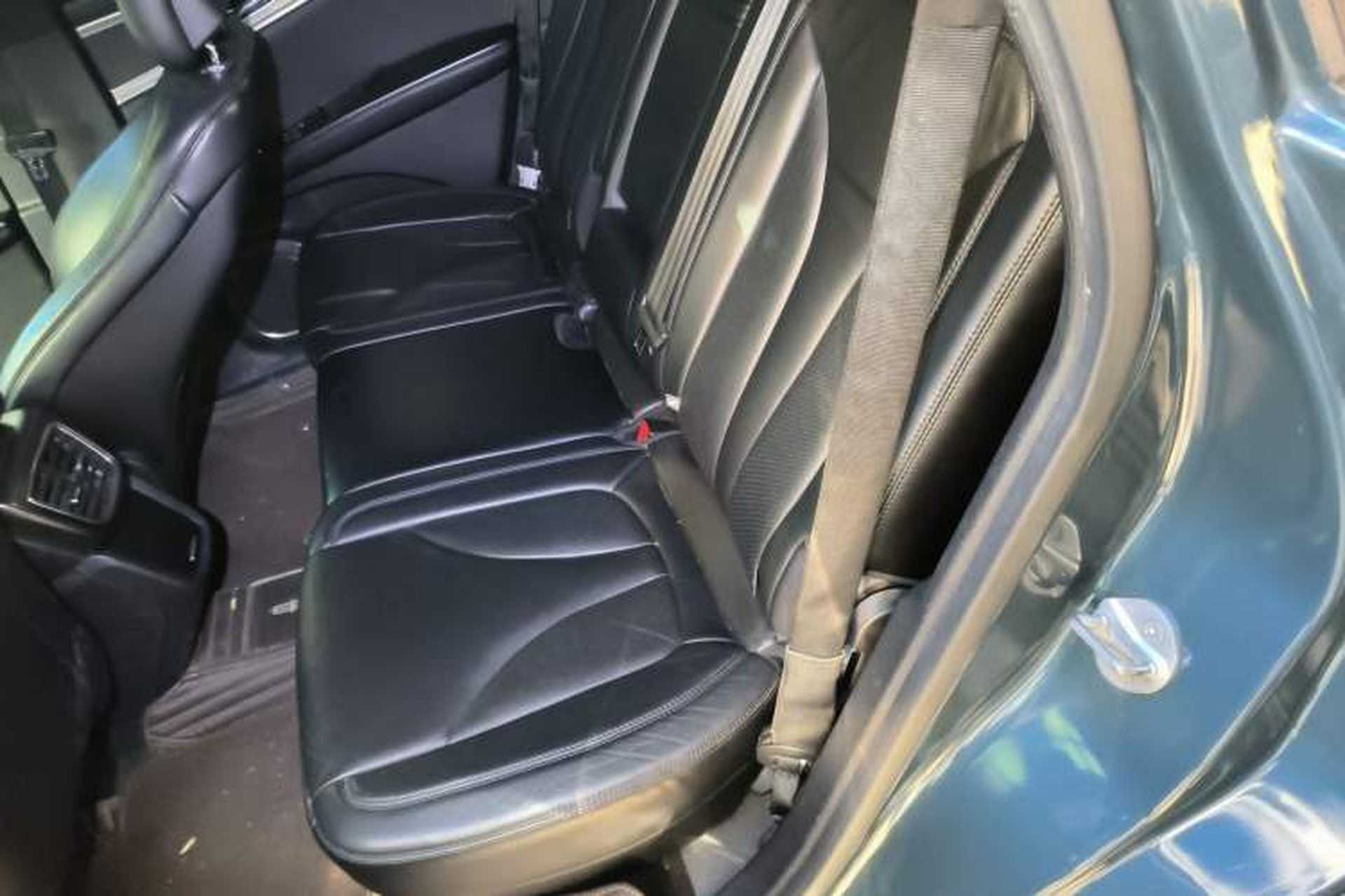 Used Lincoln MKX 2015 2.0T Two-Wheel Drive Deluxe Edition Left Rear Seat