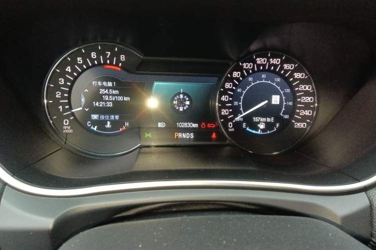 Used Lincoln MKX 2015 2.7T Four-Wheel Drive Prestige Edition Odometer Close Up