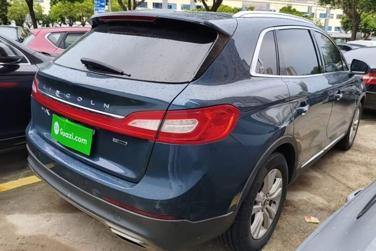 Used Lincoln MKX 2015 2.0T Two-Wheel Drive Deluxe Edition Rear Right 45 Deg