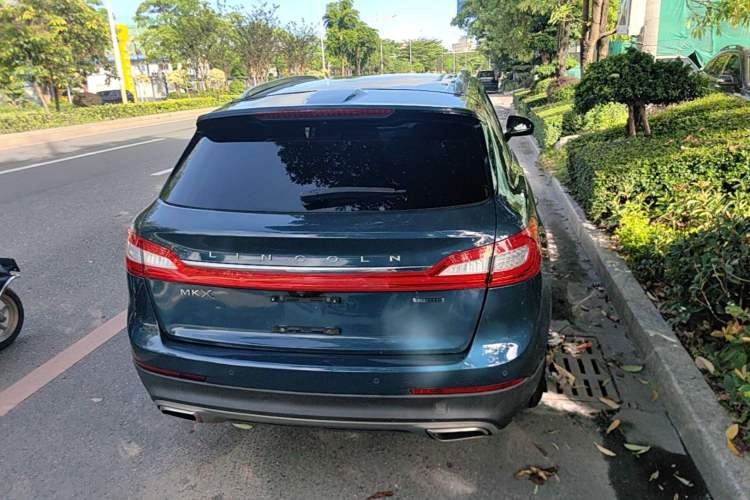 Used Lincoln MKX 2015 2.0T Two-Wheel Drive Deluxe Edition Rear