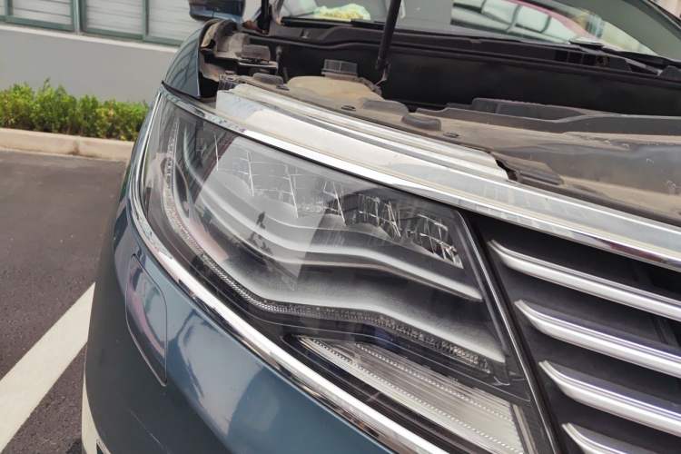 Used Lincoln MKX 2015 2.7T Four-Wheel Drive Prestige Edition Right Front Headlight