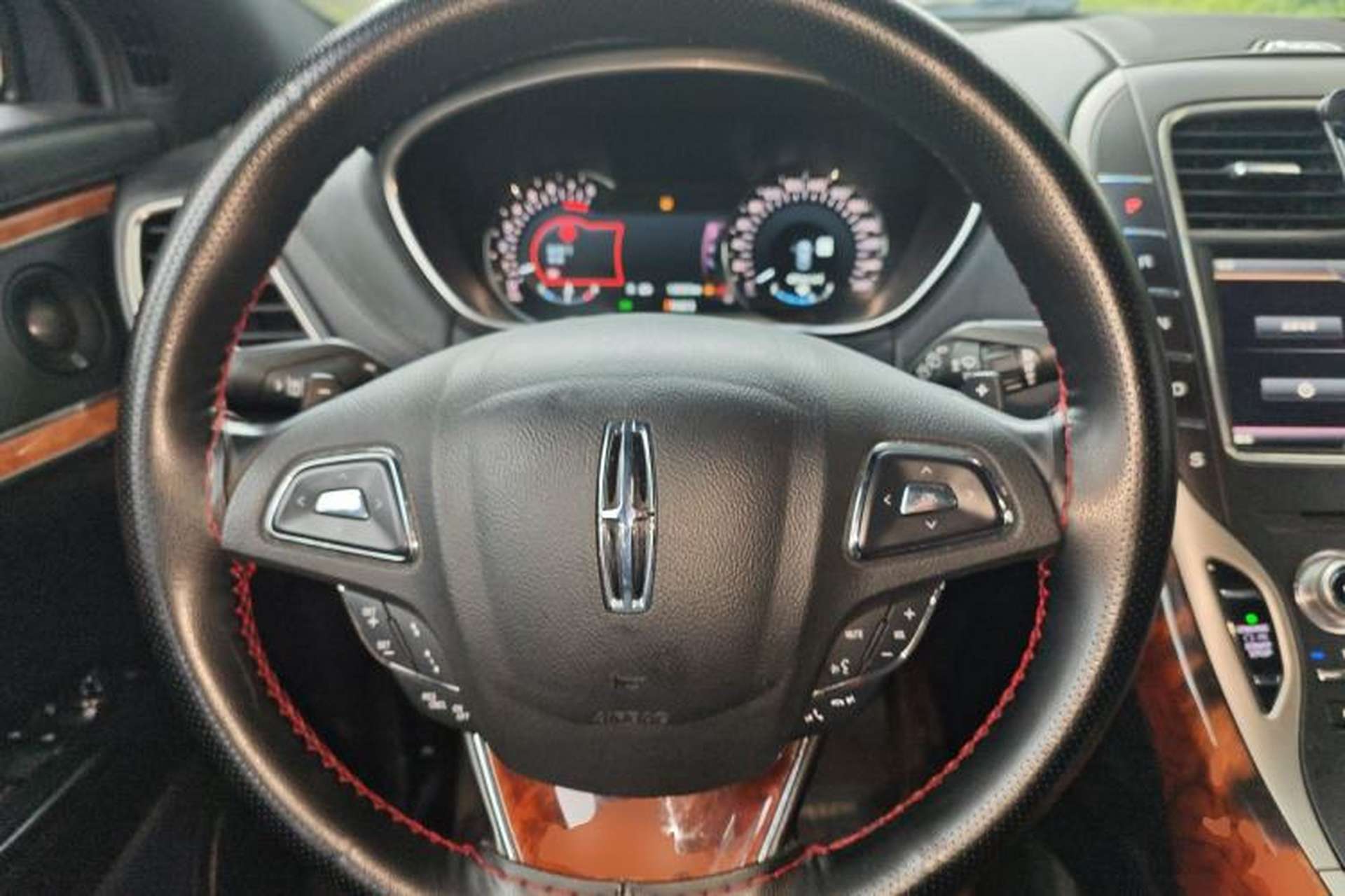 Used Lincoln MKX 2015 2.7T Four-Wheel Drive Prestige Edition Steering Wheel