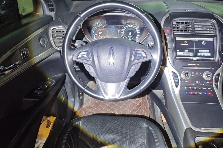 Used Lincoln MKX 2015 2.0T Four-Wheel Drive Luxury Edition Steering Wheel