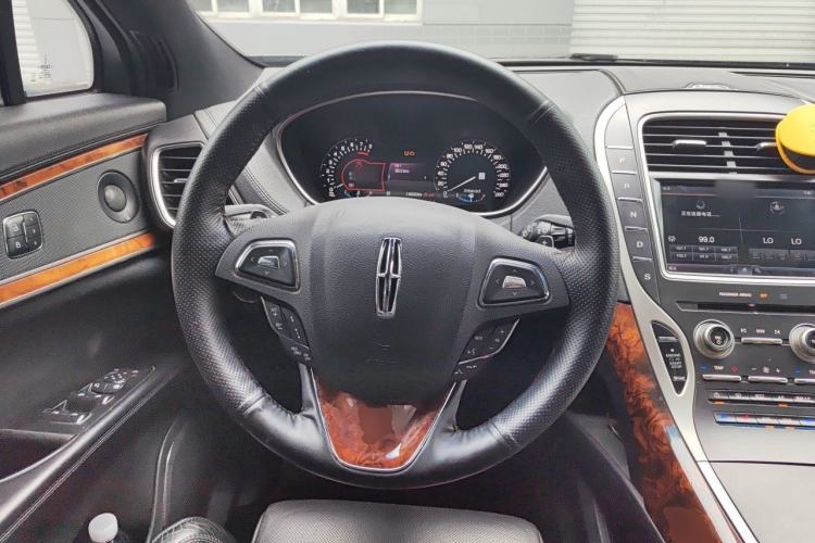 Used Lincoln MKX 2015 2.7T Four-Wheel Drive Prestige Edition Steering Wheel