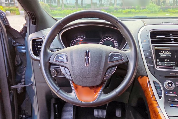 Used Lincoln MKX 2015 2.7T Four-Wheel Drive Prestige Edition Steering Wheel