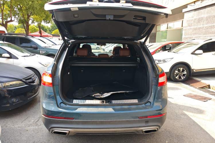 Used Lincoln MKX 2015 2.0T Four-Wheel Drive Luxury Edition Trunk