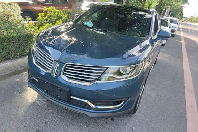 Used Lincoln MKX 2015 2.0T Two-Wheel Drive Deluxe Edition