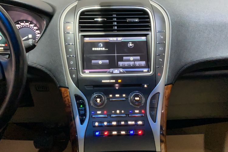 Used Lincoln MKX 2015 2.7T Four-Wheel Drive Prestige Edition Audio And AC Panel