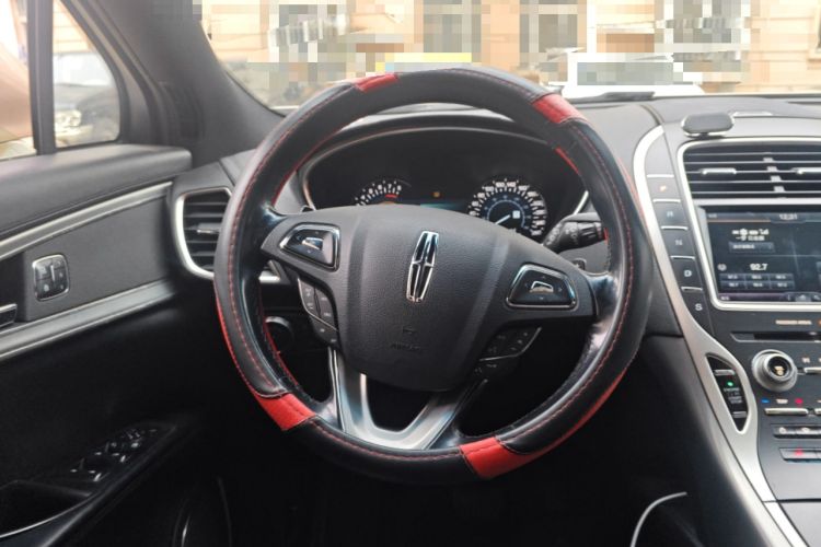 Used Lincoln MKX 2015 2.0T Two-Wheel Drive Deluxe Edition Steering Wheel