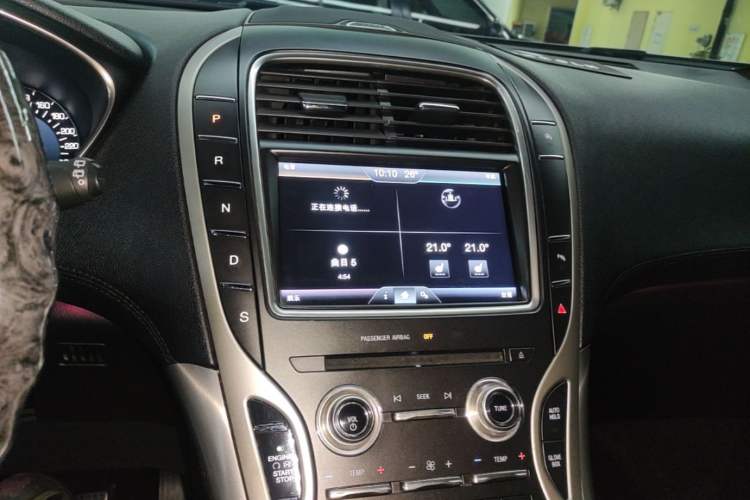 Used Lincoln MKX 2015 2.0T Two-Wheel Drive Deluxe Edition Audio And AC Panel