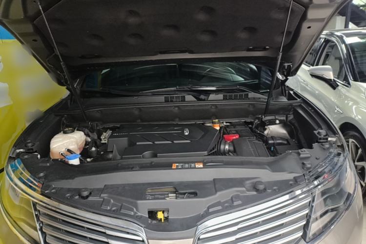 Used Lincoln MKX 2015 2.7T Four-Wheel Drive Prestige Edition Engine Bay