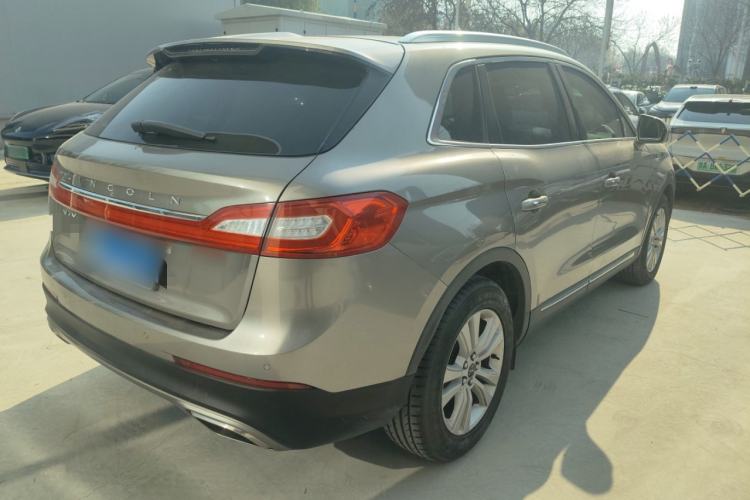 Used Lincoln MKX 2015 2.0T Two-Wheel Drive Deluxe Edition Exterior 3