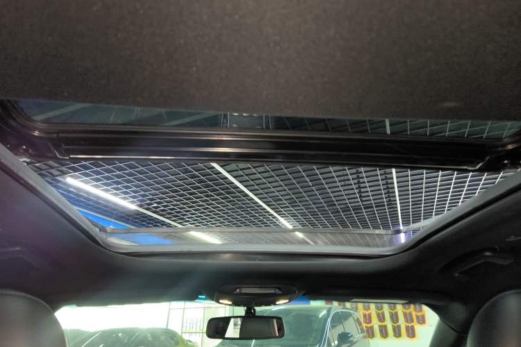 Used Lincoln MKX 2015 2.0T Two-Wheel Drive Deluxe Edition Headliner