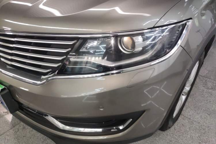 Used Lincoln MKX 2015 2.0T Two-Wheel Drive Deluxe Edition Left Front Headlight