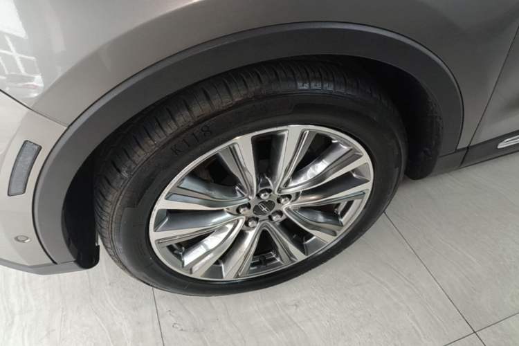 Used Lincoln MKX 2015 2.7T Four-Wheel Drive Prestige Edition Left Front Wheel Hub