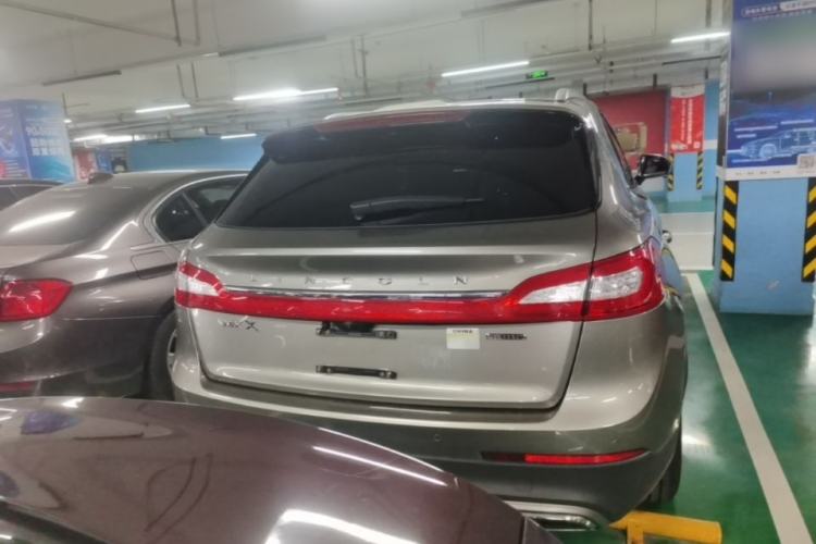 Used Lincoln MKX 2015 2.0T Two-Wheel Drive Deluxe Edition Rear