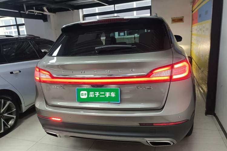 Used Lincoln MKX 2015 2.7T Four-Wheel Drive Prestige Edition Rear