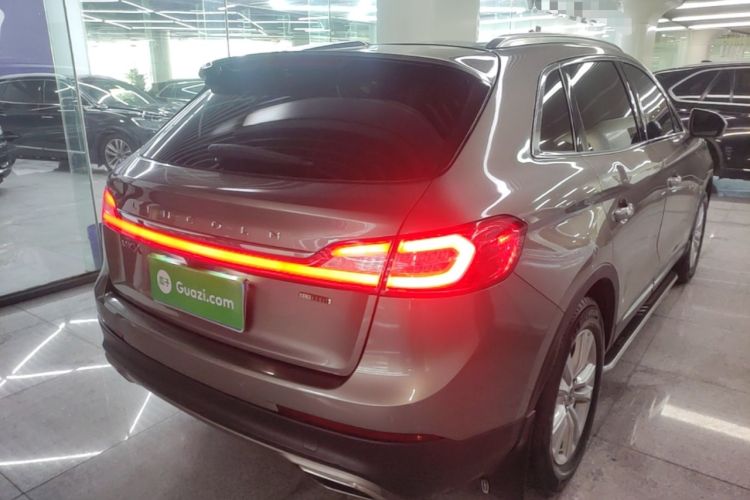 Used Lincoln MKX 2015 2.0T Two-Wheel Drive Deluxe Edition Rear Right 45 Deg