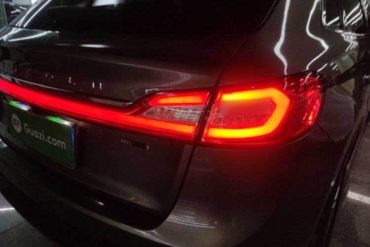 Used Lincoln MKX 2015 2.0T Two-Wheel Drive Deluxe Edition Right Rear Taillight