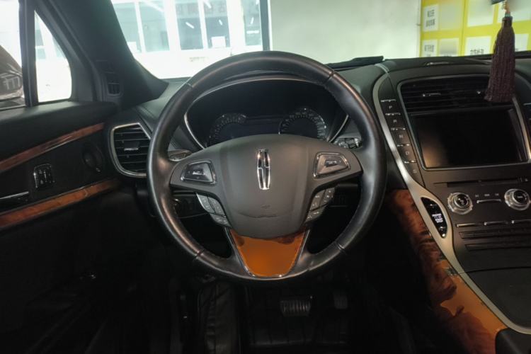 Used Lincoln MKX 2015 2.7T Four-Wheel Drive Prestige Edition Steering Wheel