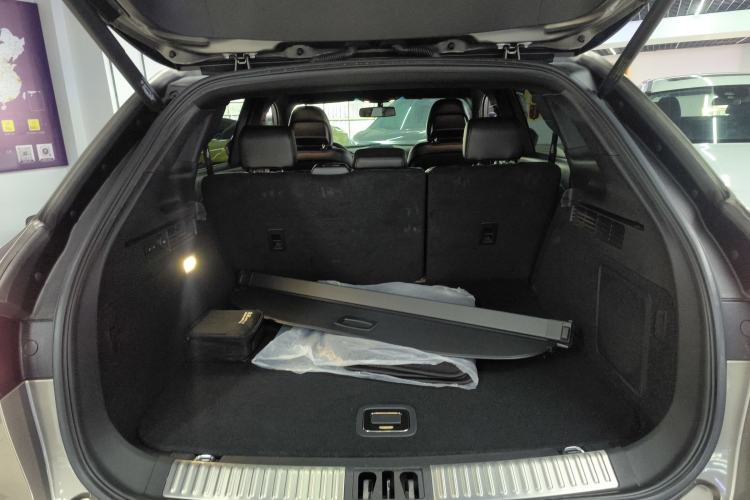 Used Lincoln MKX 2015 2.0T Two-Wheel Drive Deluxe Edition Trunk