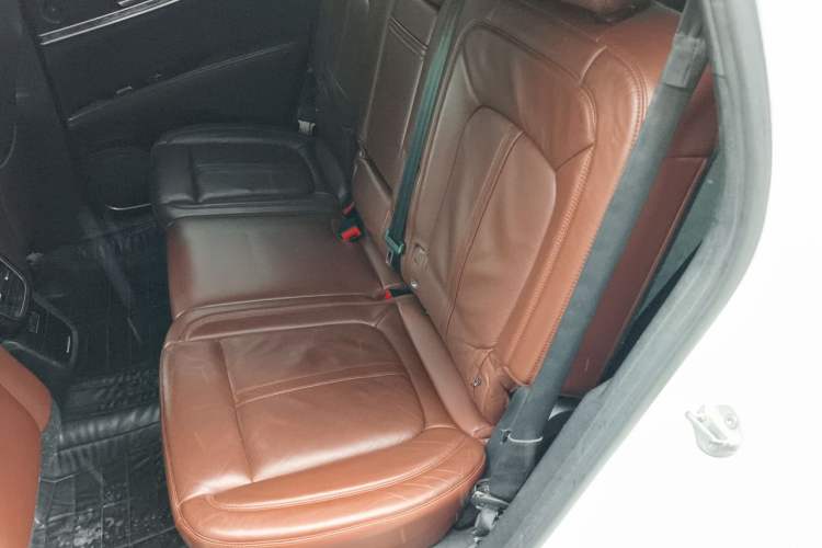 Used Lincoln MKX 2015 2.7T Four-Wheel Drive Prestige Edition Left Rear Seat
