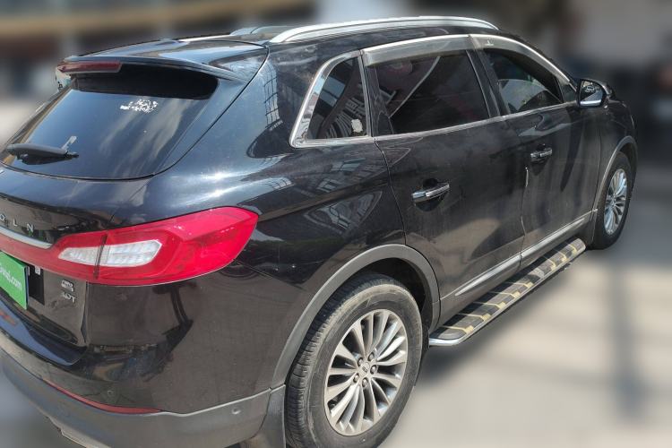 Used Lincoln MKX 2015 2.0T Two-Wheel Drive Deluxe Edition Rear Right 45 Deg