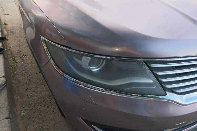 Used Lincoln MKX 2015 2.0T Two-Wheel Drive Deluxe Edition Right Front Headlight