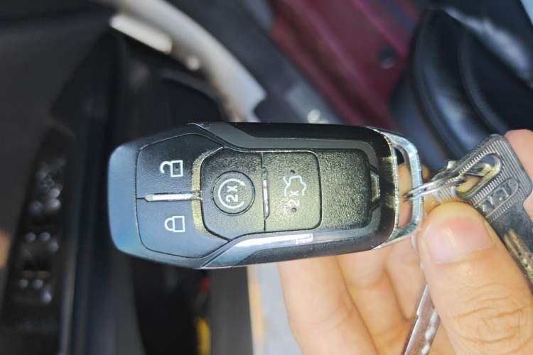 Used Lincoln MKX 2015 2.0T Two-Wheel Drive Deluxe Edition Vehicle Key
