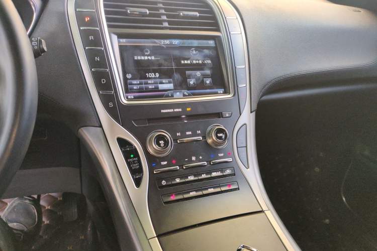 Used Lincoln MKX 2015 2.0T Two-Wheel Drive Deluxe Edition Audio And AC Panel