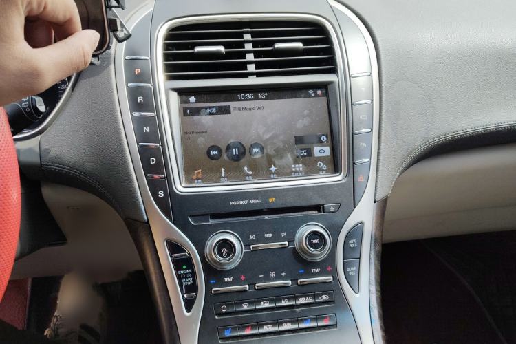 Used Lincoln MKX 2015 2.7T Four-Wheel Drive Prestige Edition Audio And AC Panel