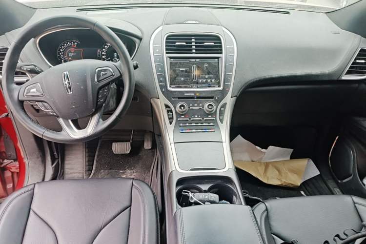 Used Lincoln MKX 2015 2.0T Four-Wheel Drive Luxury Edition Center Console