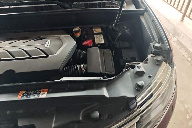 Used Lincoln MKX 2015 2.7T Four-Wheel Drive Prestige Edition Engine Bay Left