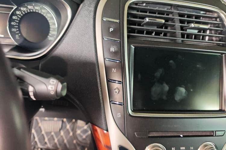 Used Lincoln MKX 2015 2.7T Four-Wheel Drive Prestige Edition Gear Lever