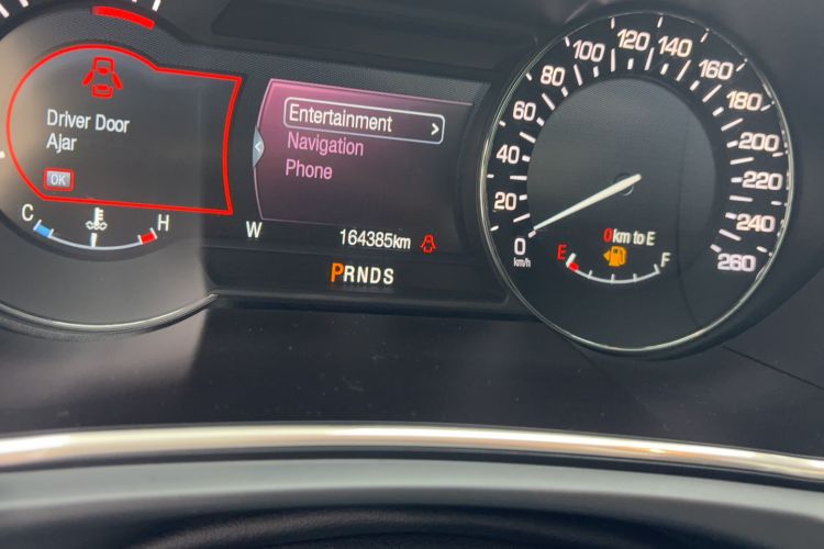Used Lincoln MKX 2015 2.7T Four-Wheel Drive Prestige Edition Odometer Close Up