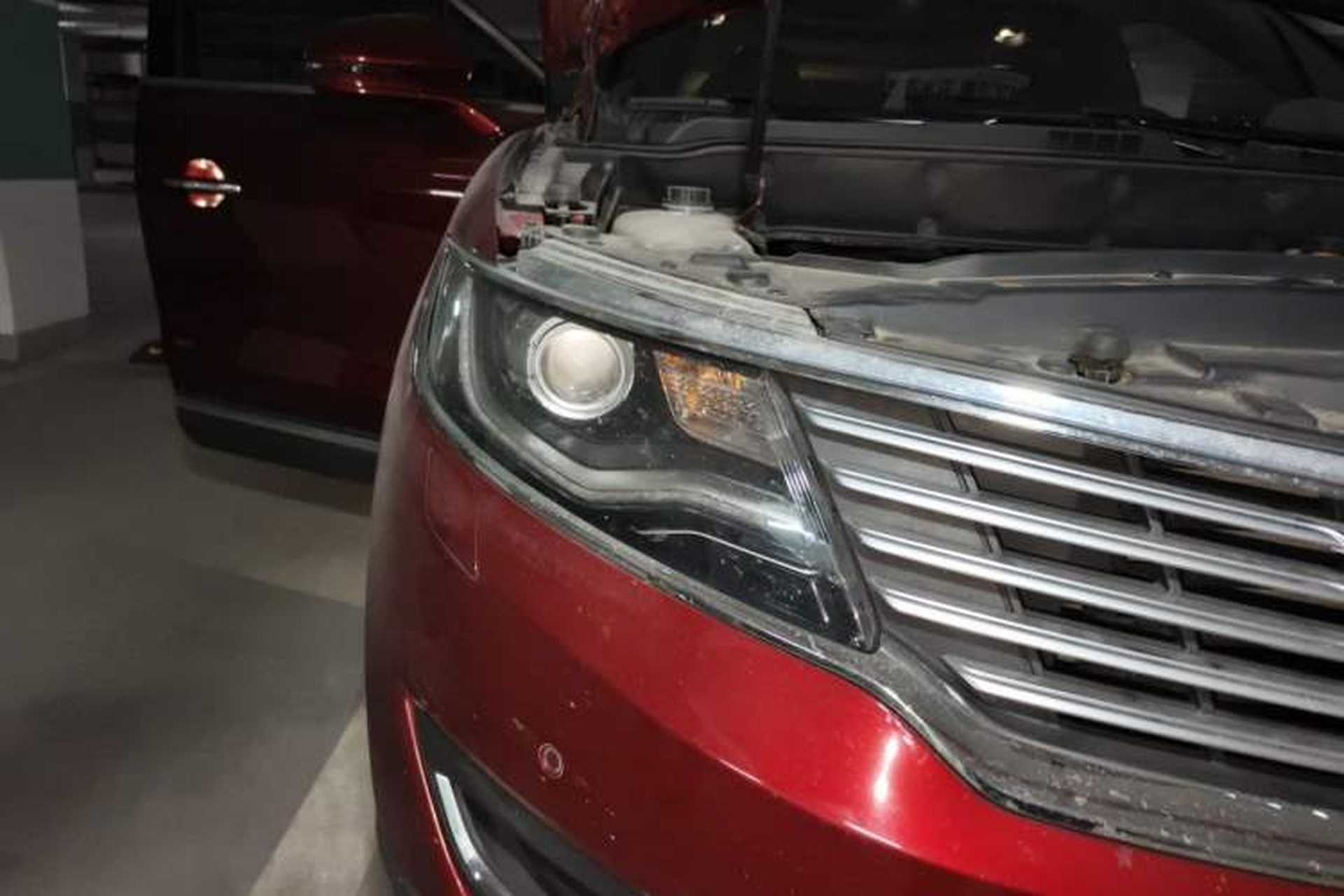 Used Lincoln MKX 2015 2.0T Two-Wheel Drive Deluxe Edition Right Front Headlight