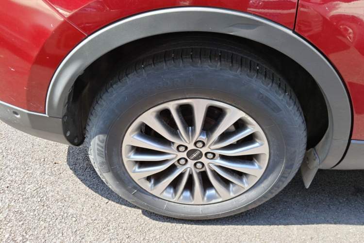 Used Lincoln MKX 2015 2.0T Four-Wheel Drive Luxury Edition Right Rear Wheel Hub