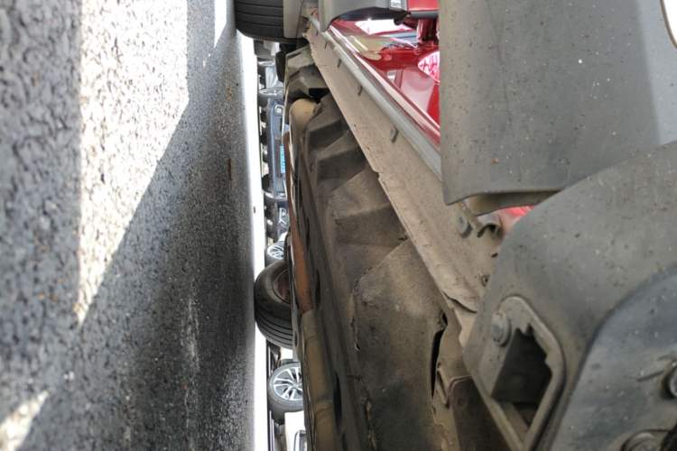 Used Lincoln MKX 2015 2.0T Four-Wheel Drive Luxury Edition Right Side Sill