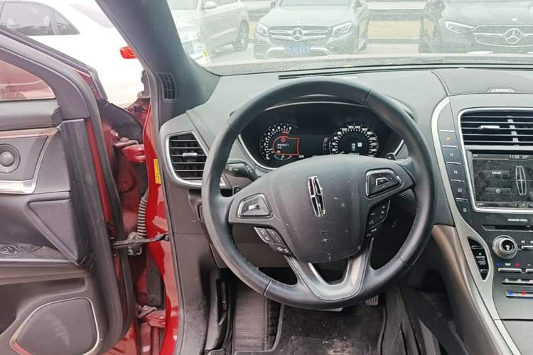 Used Lincoln MKX 2015 2.0T Four-Wheel Drive Luxury Edition Steering Wheel