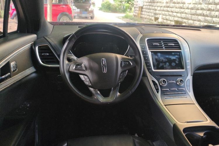 Used Lincoln MKX 2015 2.0T Two-Wheel Drive Deluxe Edition Steering Wheel
