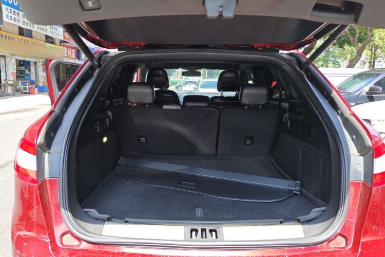 Used Lincoln MKX 2015 2.0T Four-Wheel Drive Luxury Edition Trunk