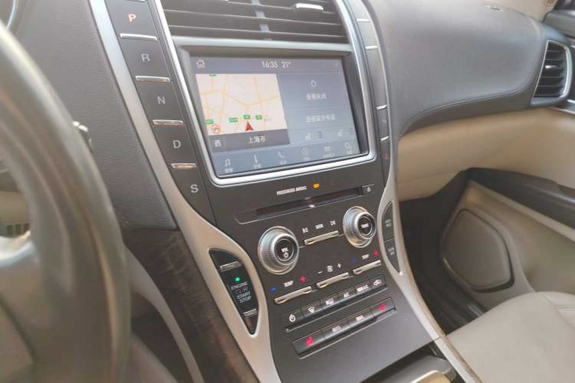 Used Lincoln MKX 2015 2.0T Two-Wheel Drive Deluxe Edition Audio And AC Panel