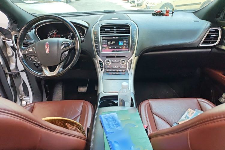 Used Lincoln MKX  Center Console