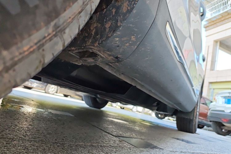 Used Lincoln MKX  Chassis Front Left