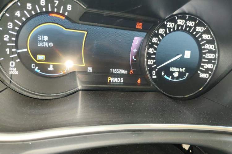 Used Lincoln MKX 2015 2.7T Four-Wheel Drive Prestige Edition Odometer Close Up